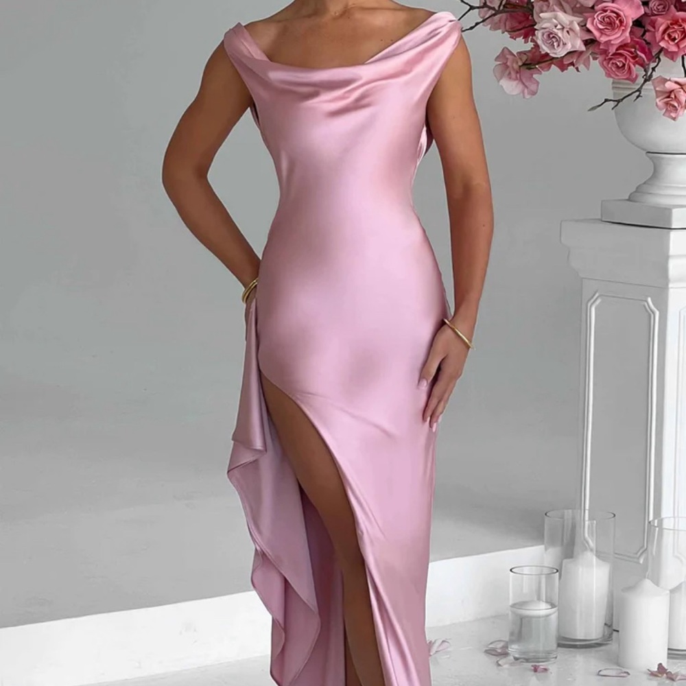 BABYBOO MARILYN Maxi Dress- Blush Size M
